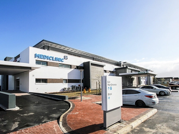Mediclinic Vergelegen Hospital & Day Clinic logo