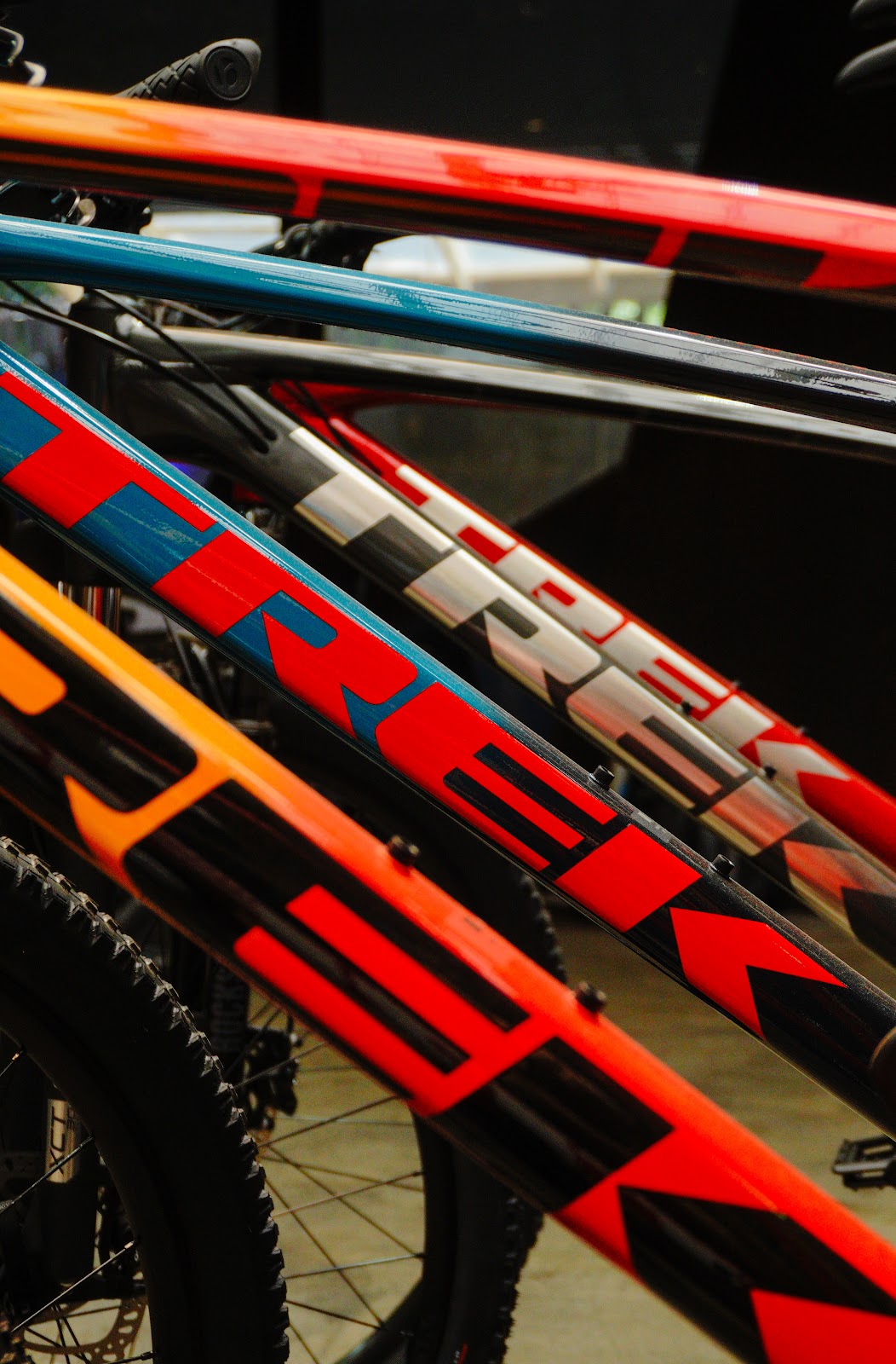 Hellsend Bike Shop Logo