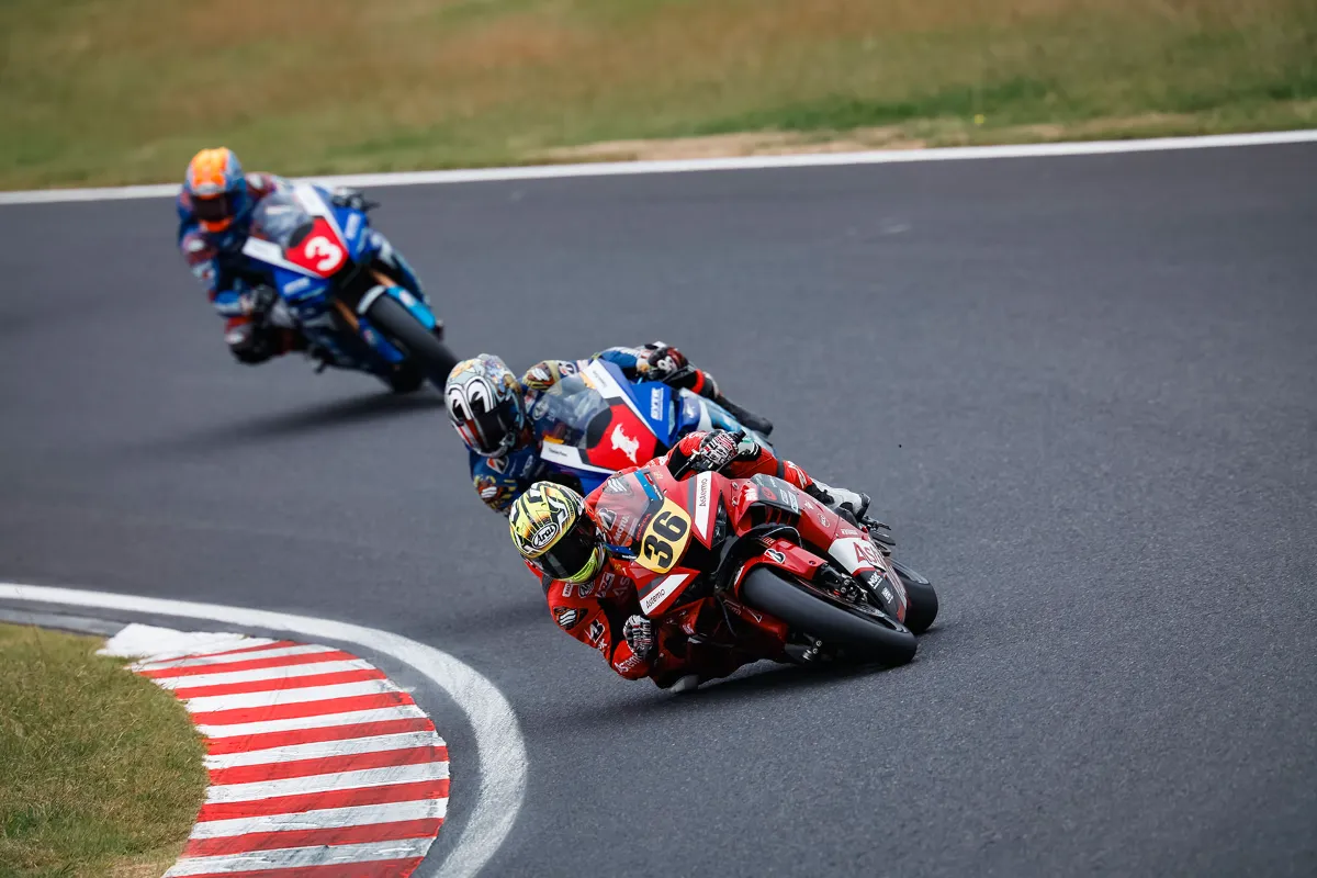 ロゲツ　スーラボ10周年記念モデル TOHO Racing | 2025 MFJ全日本ロードレース選手権 第6戦