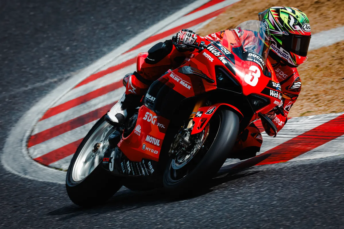 レトロ英国ロードレース完走メダル33枚セット 1983-92 (#2588) 1991 All Japan Road Race Rd.16 500cc SUGO - YouTube