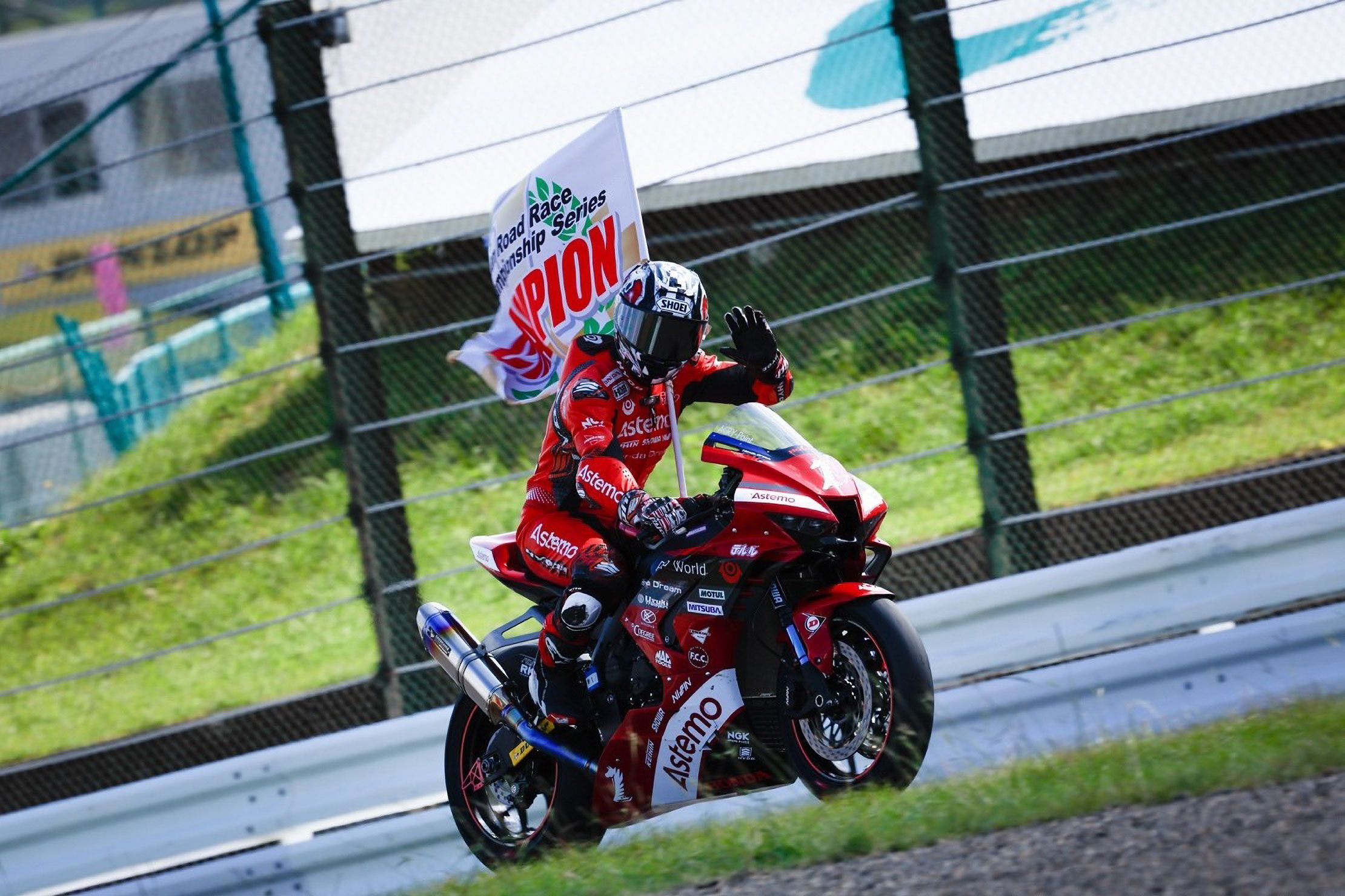 Astemo Honda Dream SI Racingが2024年のチーム体制を発表。JSB1000クラスに野左根  航汰選手を起用。ST1000クラスは渡辺 一馬選手が4連覇目指す。 ｜JRR 全日本ロードレース オフィシャルサイト