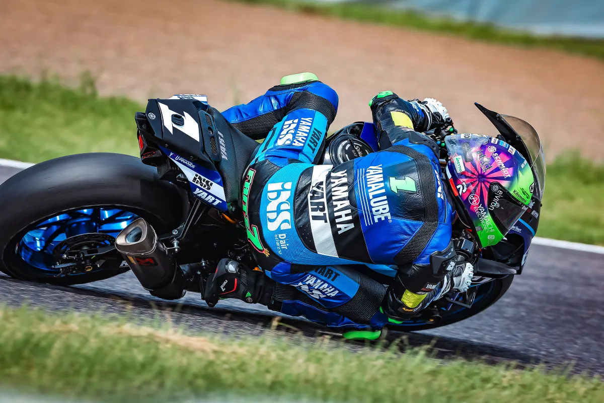 YART-YAMAHAがポールポジション獲得!! ｜JRR 全日本ロードレース