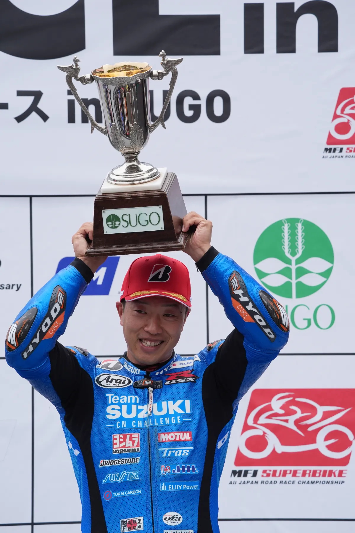 カッコン隊長 JSB1000決勝2】前半の大混戦から後半はマッチレースとなった優勝争いは