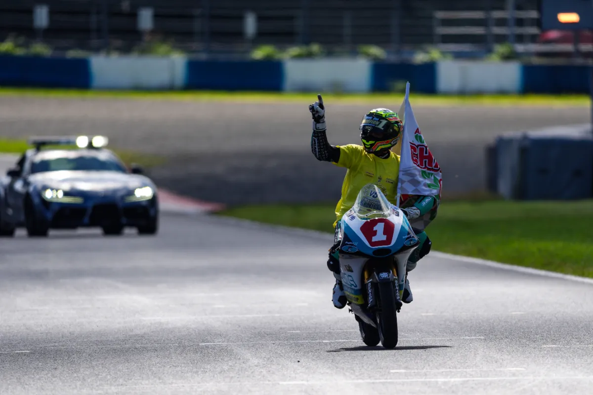 クロッシェレースロクシタン 11月1日鈴鹿サーキットにてNinja ZX-25Rデモレース開催 | 株式