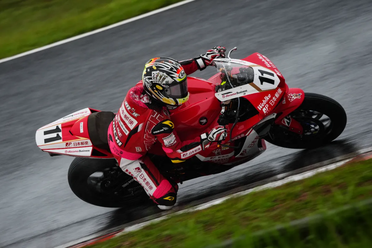 岩田悟を起用してJSB1000クラスを戦うTeam ATJ ｜JRR 全日本