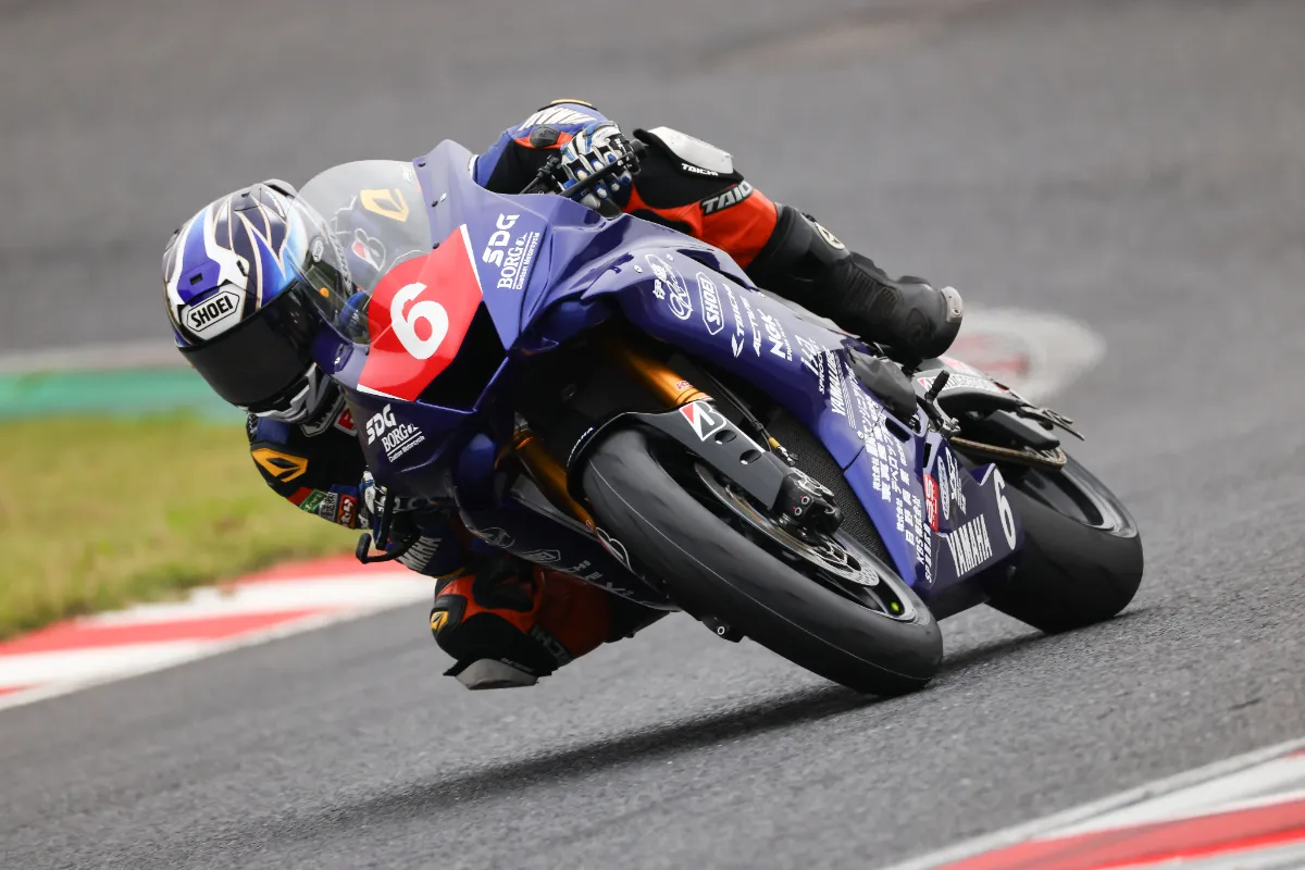 JSB1000クラス 決勝Race2 優勝 中須賀克行選手（YAMAHA FACTORY