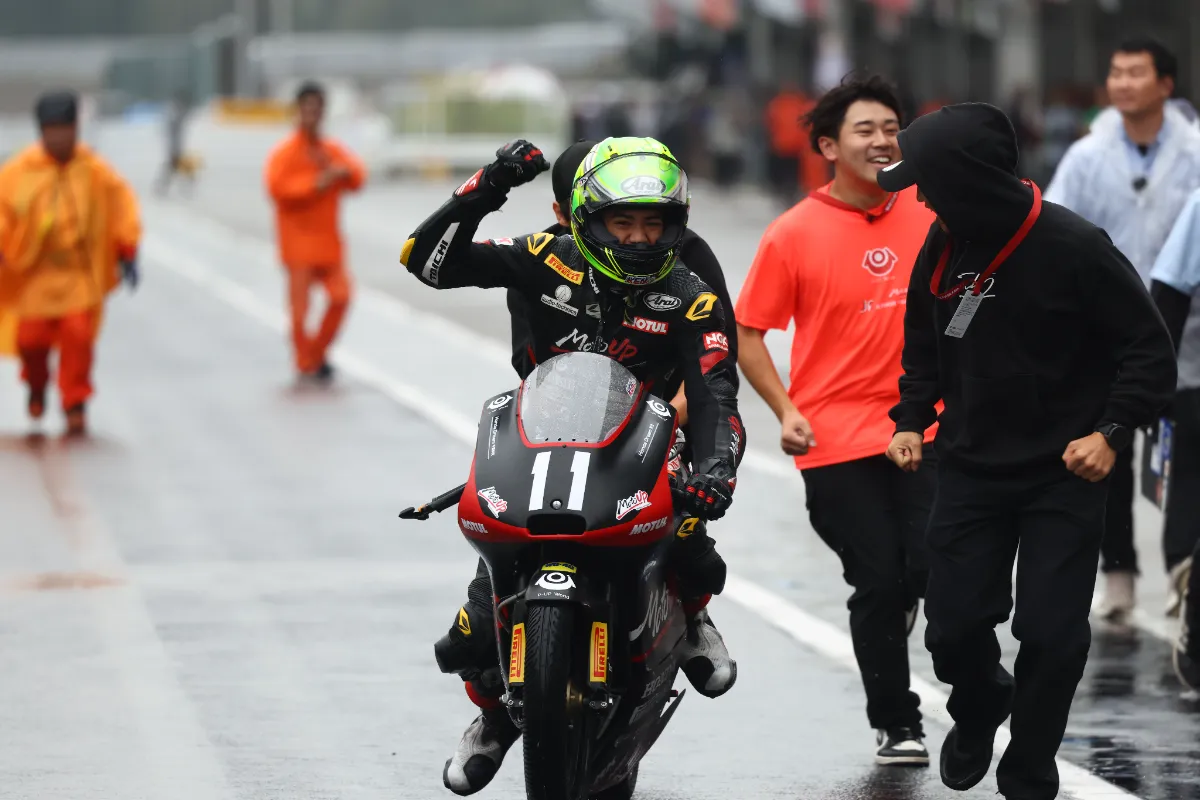 ST600 決勝レース 3位 MOTO BUM HONDA 鈴木 光来選手インタビュー動画