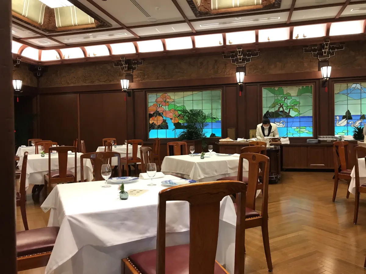 富士屋ホテル 3F レストラン「カスケード」店内内装