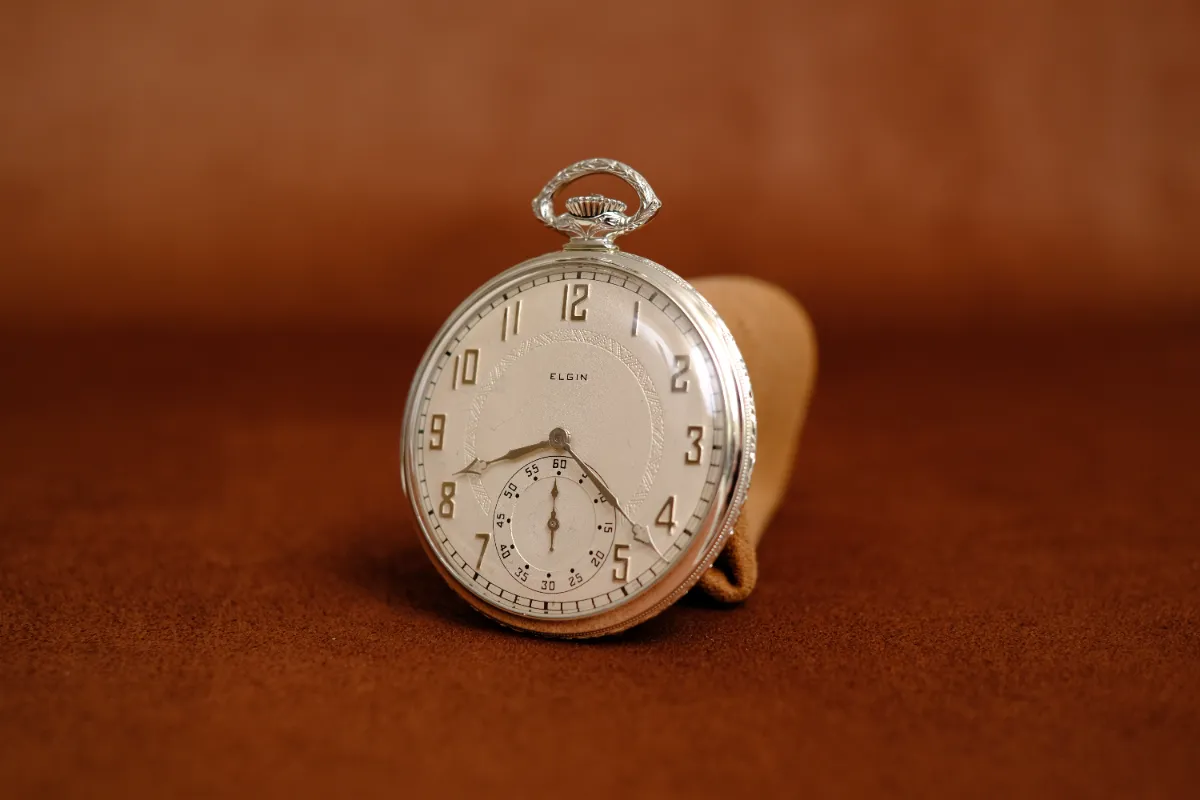 ELGIN 懐中時計 ホワイト文字盤Tienthanh1 ELGIN エングレービング 14Kホワイトゴールド張り アプライド