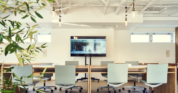 株式会社上村考版