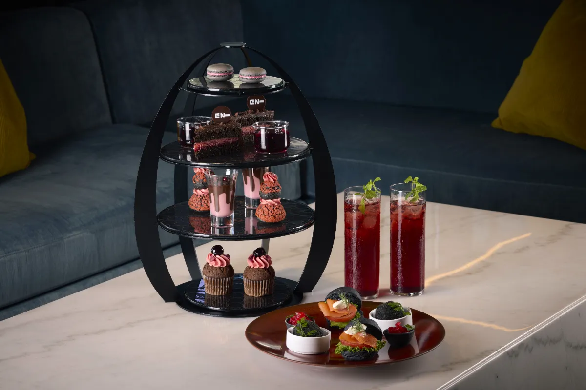 ENHYPENの“ヴァンパイア”美学を五感で味わう。「EN-CHANTED BITE