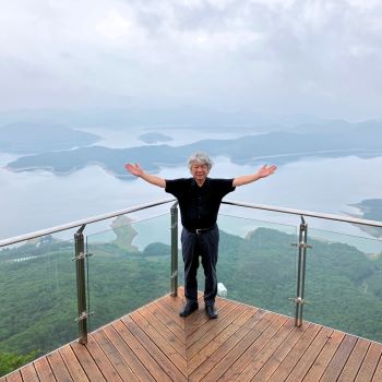 遼寧省にある世界遺産「五女山」に登る