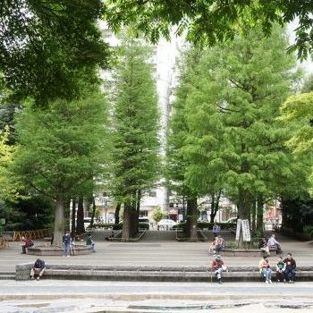 荒木芳邦の東京での作品を見る-2