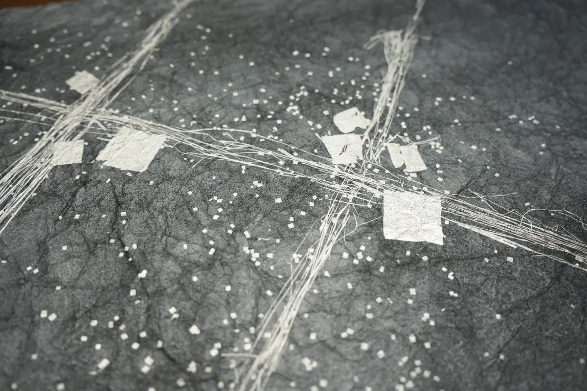 日本古来のきらめき「金銀砂子」を継承する/株式会社菊池襖紙工場