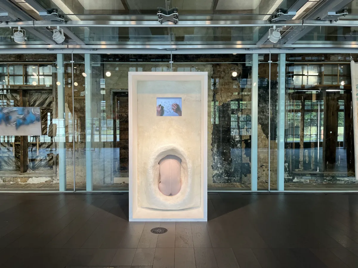 三宅 感 | 教員紹介 | 多摩美術大学 彫刻学科研究室オフィシャルサイト