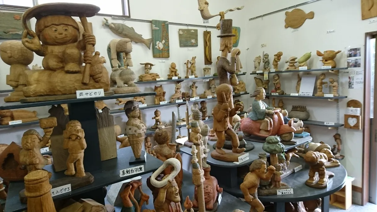 草の彫刻 ZIPANG TOURISM: ジパングツーリズム | 日本をよりディープに旅する