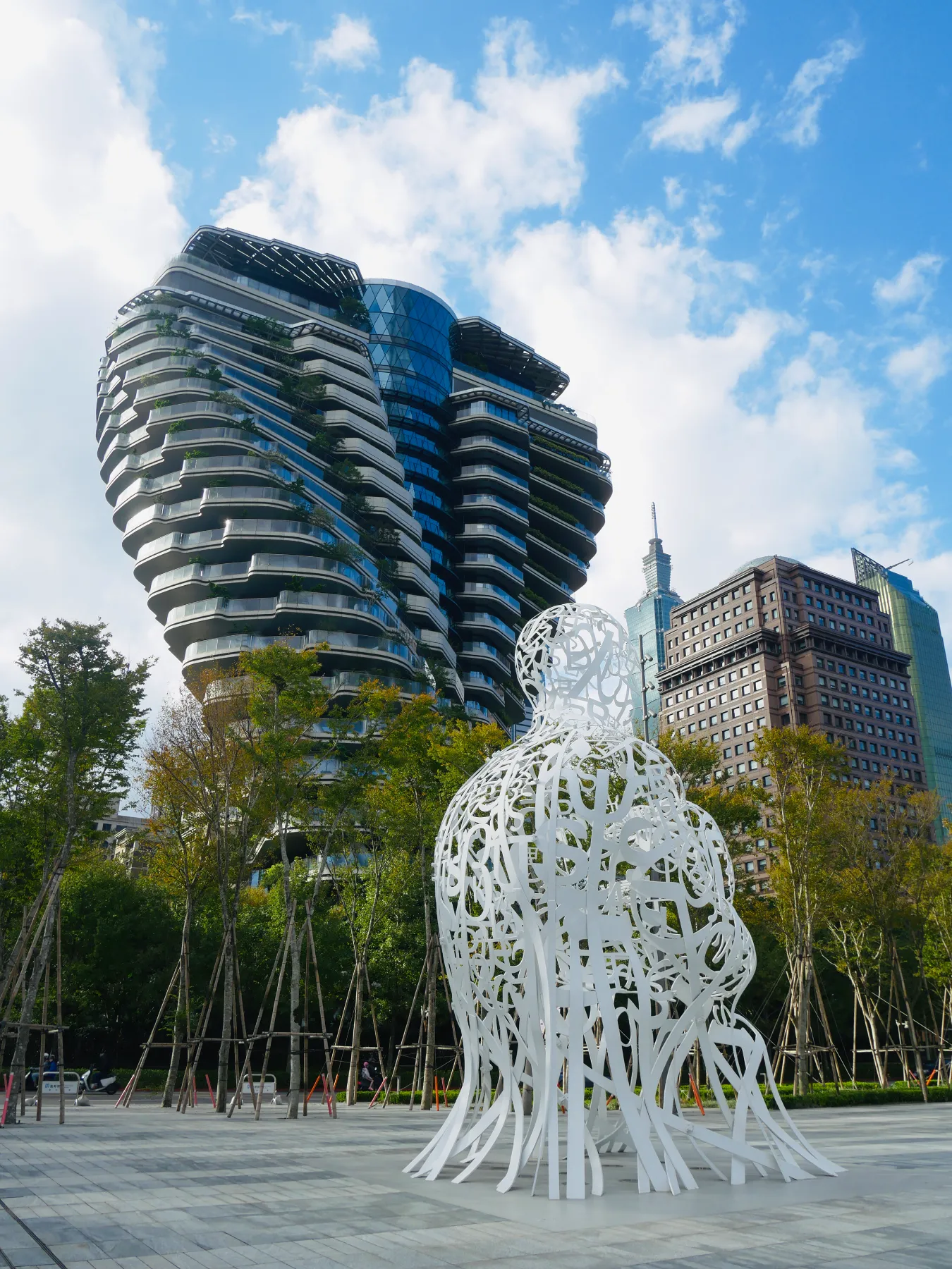 Studio Design Award 2024 グランプリ副賞企画 —『日本の建築を巡る旅