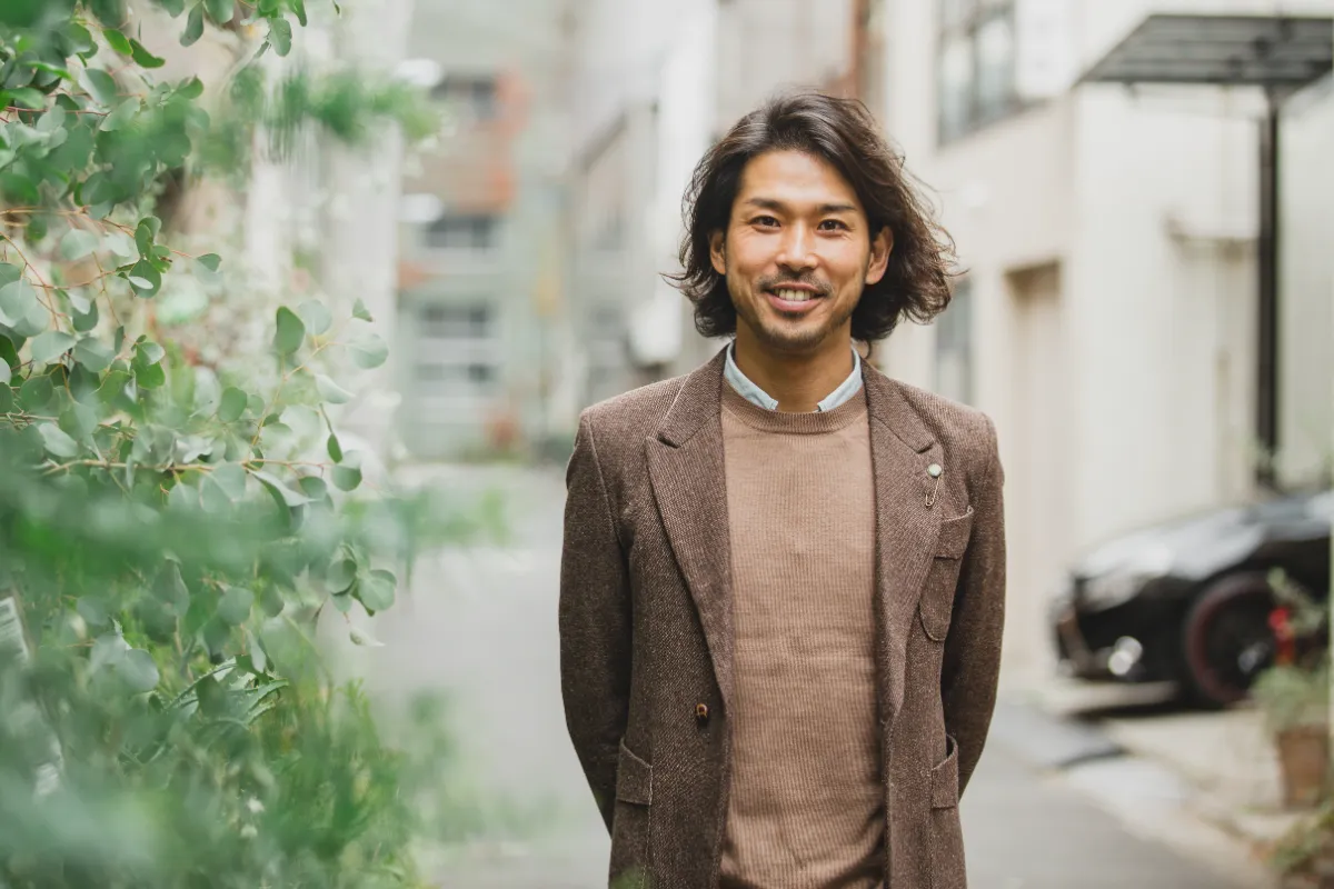 品質は非常に良い キッチハイク 突撃 世界の晩ごはん 山本雅也 著者 Thewalldogs Com