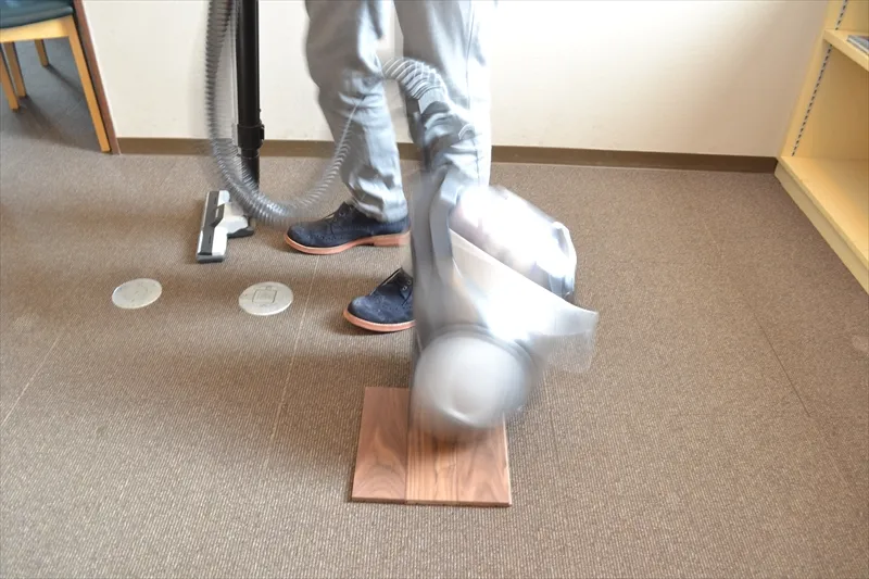 掃除機やハサミを落としたらどれくらいのキズが付く？ -Knot web｜北王