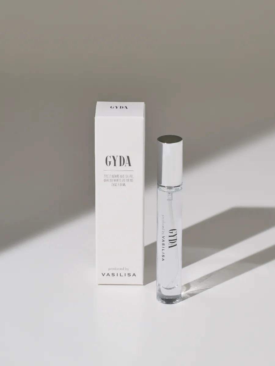 フレグランスブランド「VASILISA」が 「RESEXXY」「EVRIS