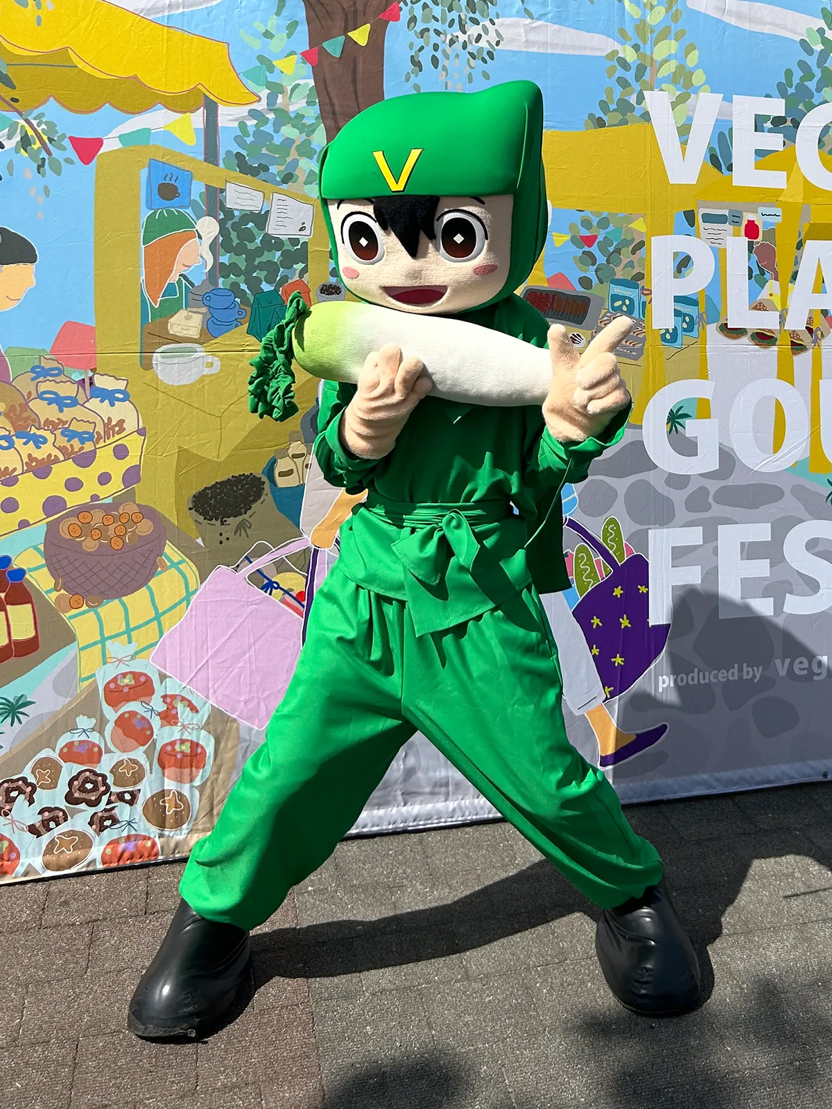 作品紹介 - 『ヴィーガン忍者』『ヴィーガンくノ一』着ぐるみヘッドセット