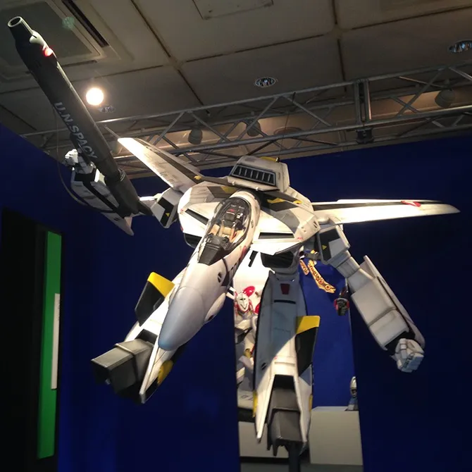 作品紹介 - 『超時空要塞マクロス』VF-1S ガウォーク バルキリー