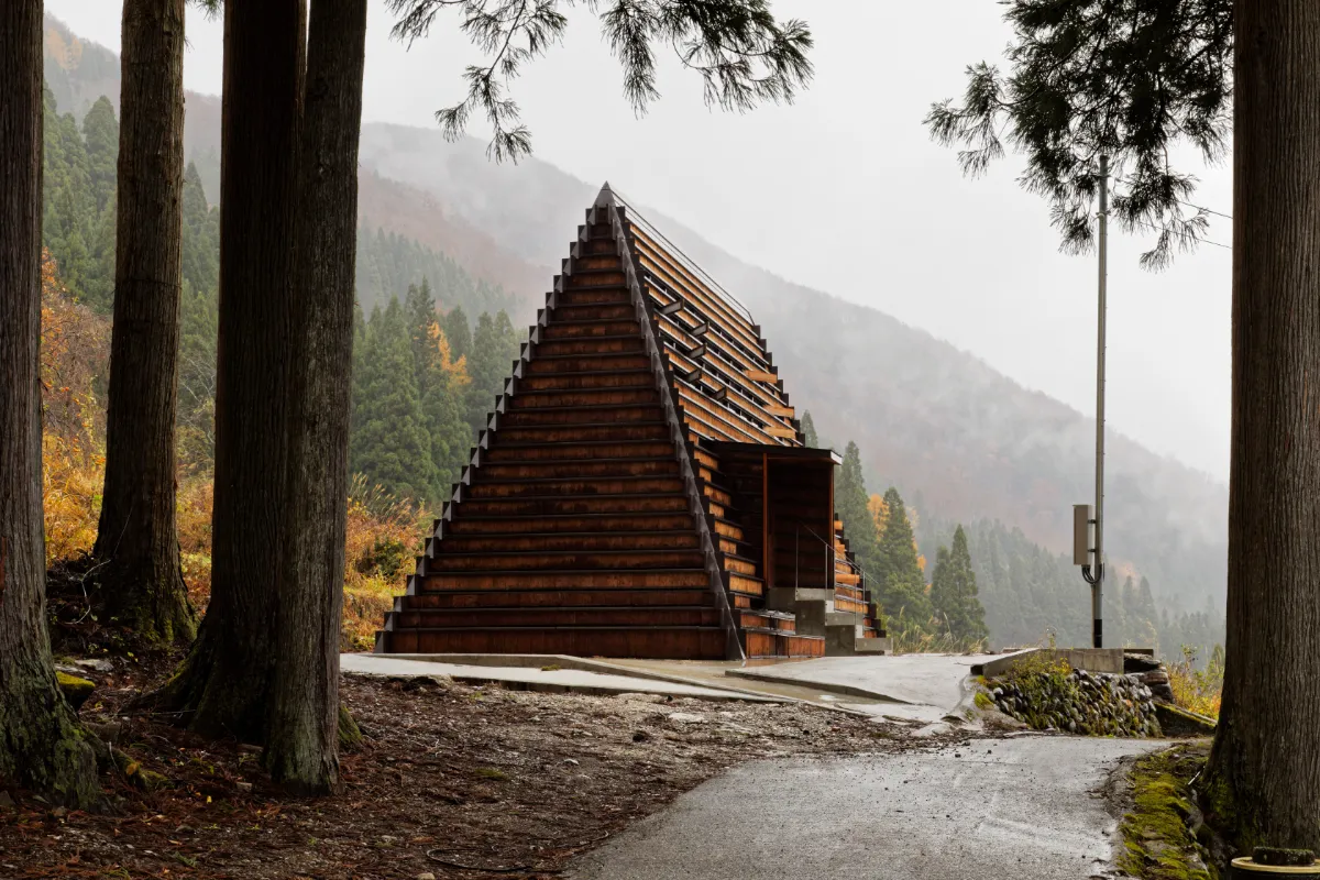 3DCADソフト「Rhinoceros®（ライノセラス）」の取り扱いを開始しました。