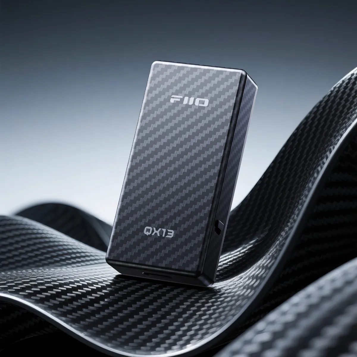 超美品　FIIO QX13 DAC　カーボンファイバーブラック QX13