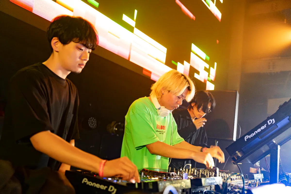 NIGHT HIKE Early 2025 オフィシャルフォト公開!! ｜NIGHT HIKE