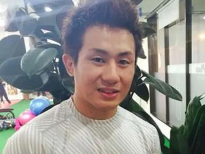 知花 デビットヤスオ