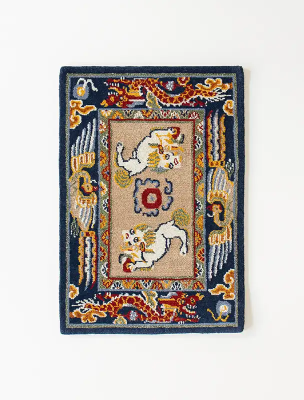 龍と鳳凰　カガマ　norbu lingka ノルブリンカ　チベット絨毯　ドラゴン 龍と鳳凰 | norbu/ノルブ | 三越伊勢丹オンラインストア・通販