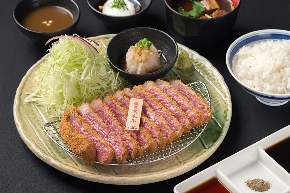 カツです。 ホームEX 柱固定金具 地中杭 /A: ラティス・フェンス