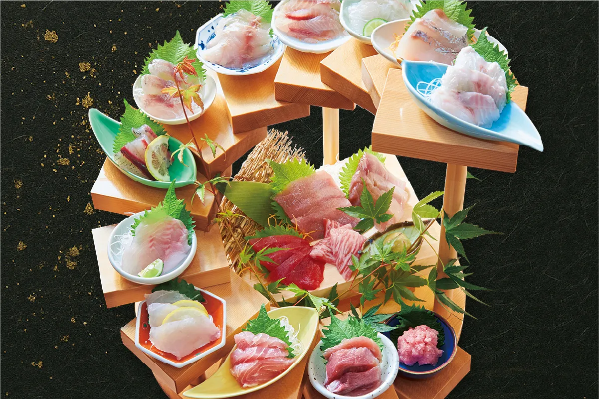 天然本鮪と特選鮮魚の13段盛り
