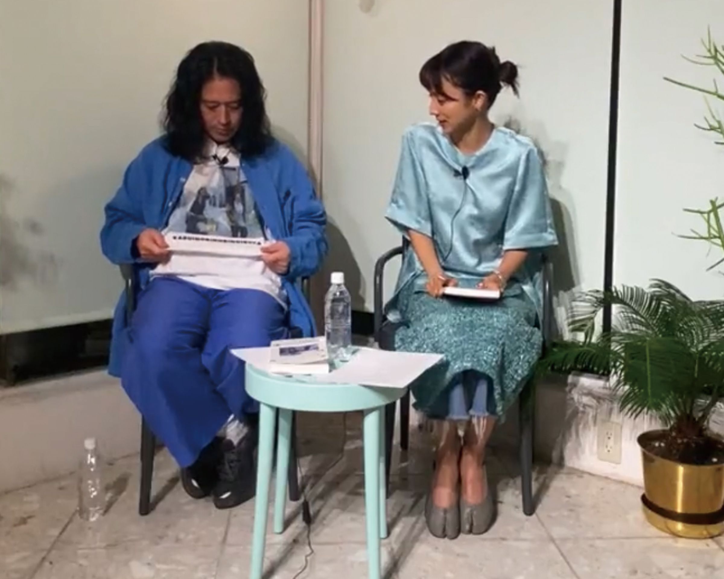 GASATANG (ガサタン) | 🐬 満島ひかり×又吉直樹 回文物語集