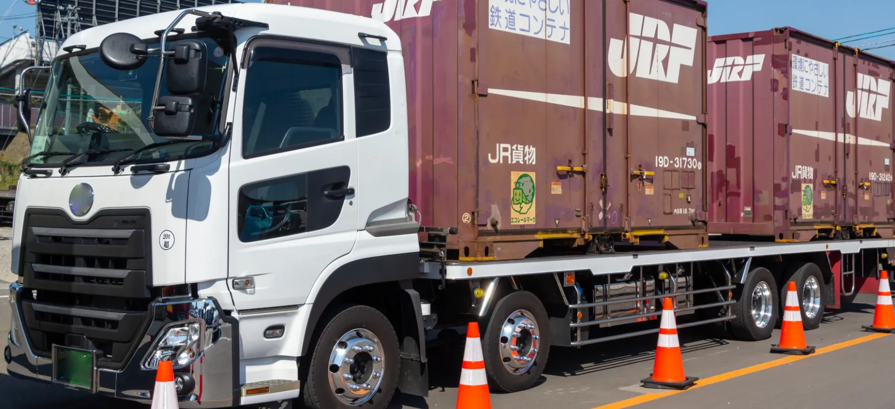 トレーラーとトラックの違い