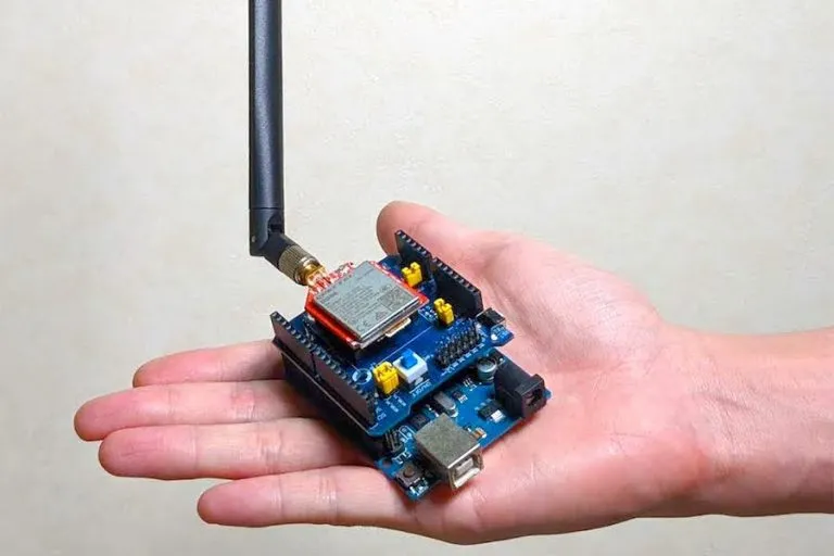 Arduinoを用いたIoTデバイス開発を手軽に。 LTE-M通信が利用