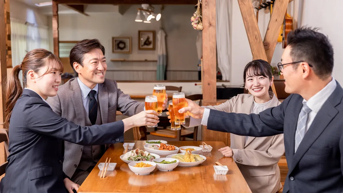 歓迎会の乾杯の挨拶は何を話す？失敗しない基本構成と立場別例文を徹底解説(02)