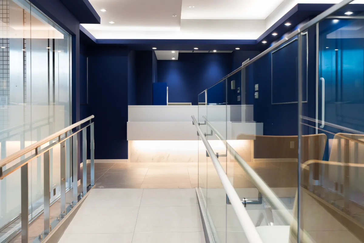 Clinic inside Izumi Chuo Station - Karchi architect & associates
