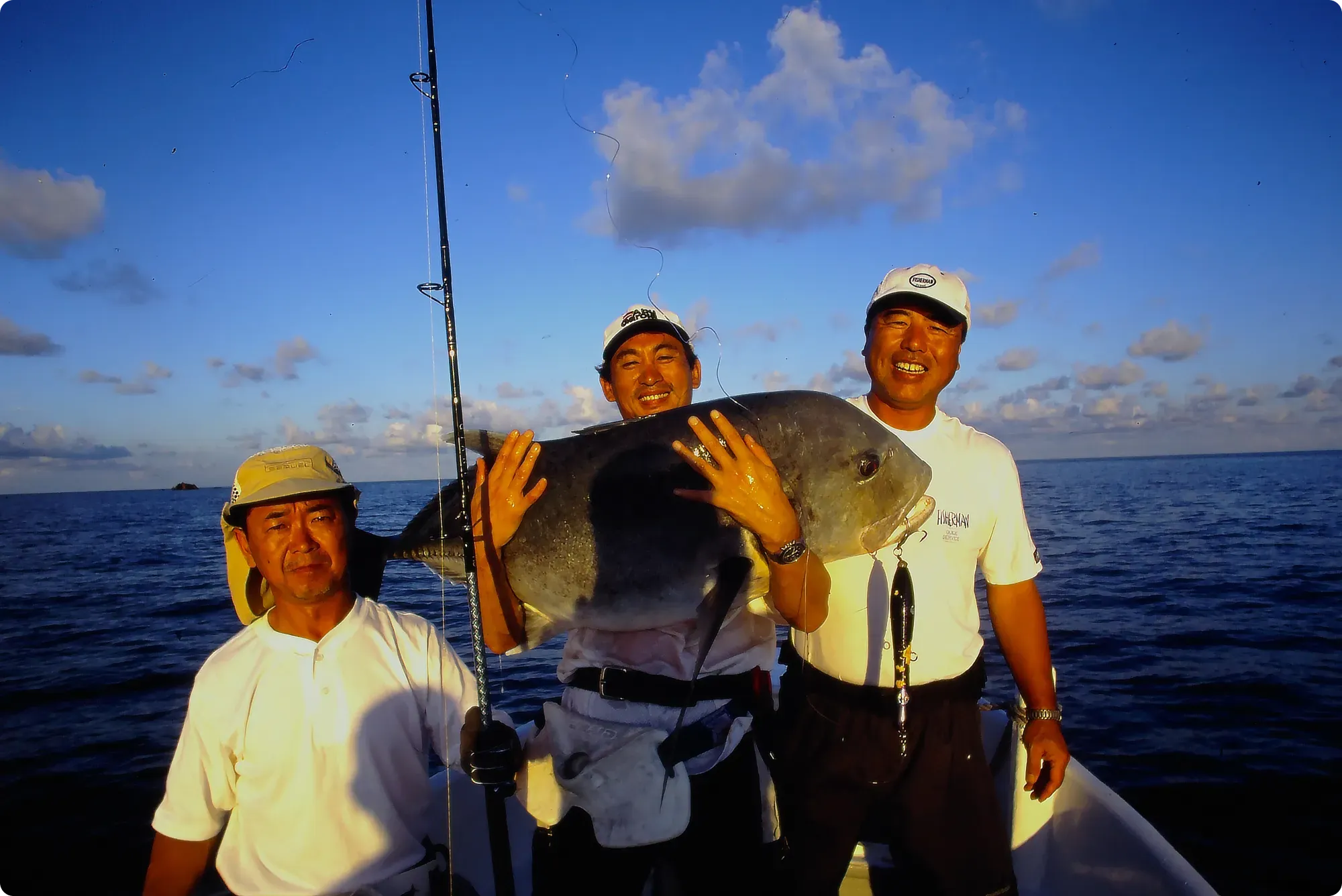 FISHERMAN | 夢楽釣紀 vol.1 1.紺碧のスプラットリー諸島