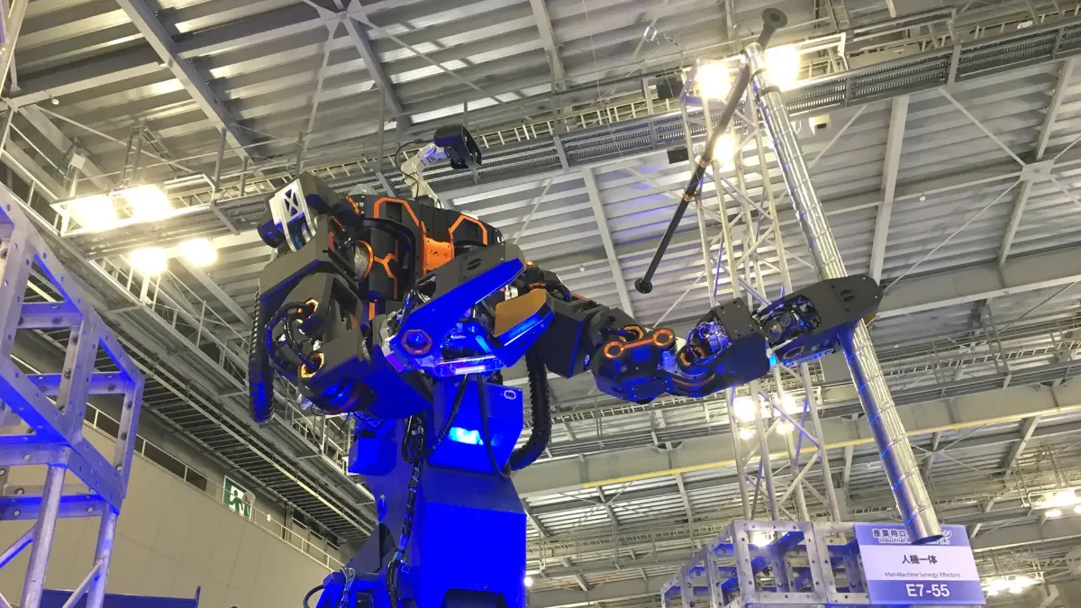 初公開】JR 西日本 × 日本信号 × 人機一体 による「人機 初公開】JR 西日本 × 日本信号 × 人機一体 による「人機