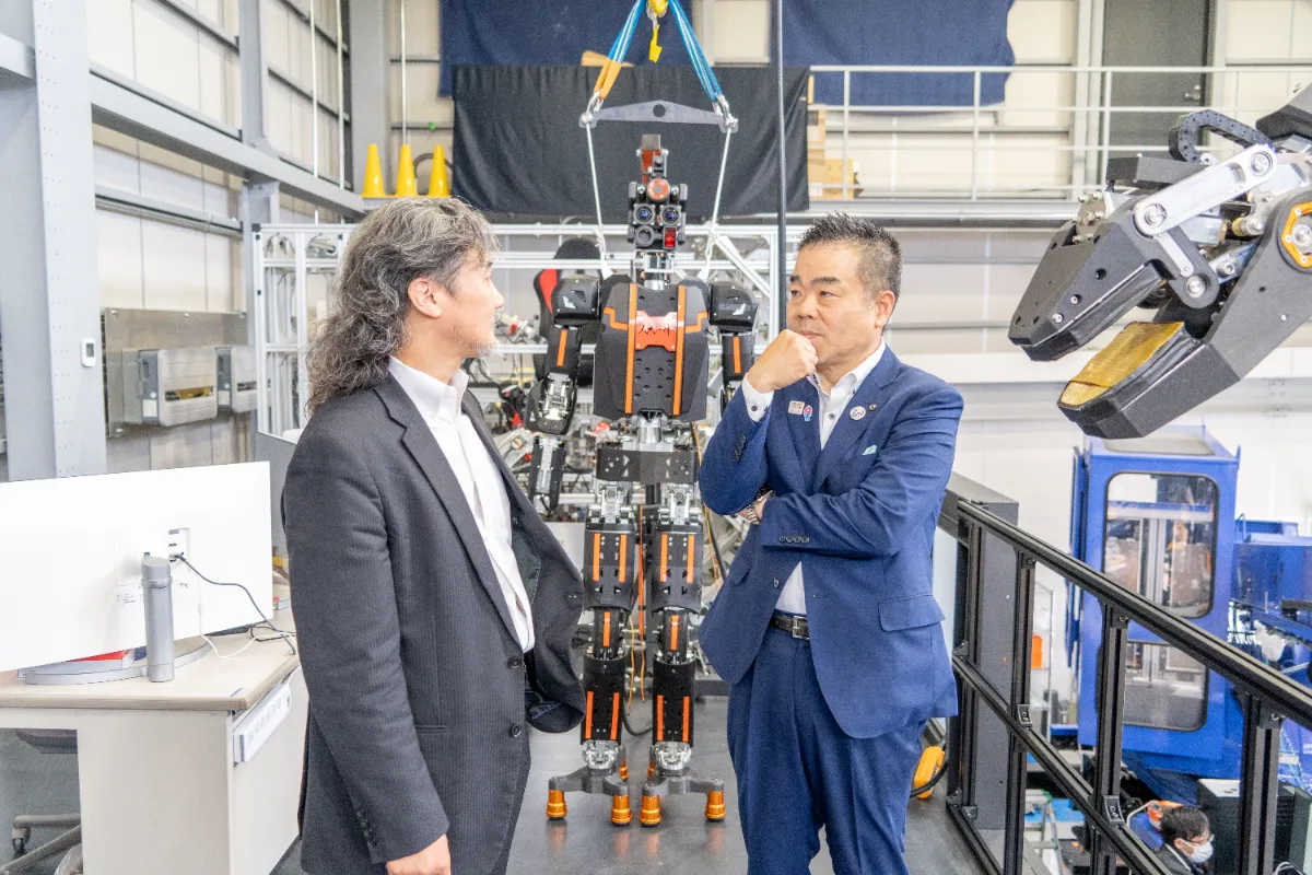 初公開】立命館大学発スタートアップ 人機一体、 世界初 初公開】立命館大学発スタートアップ 人機一体、 世界初