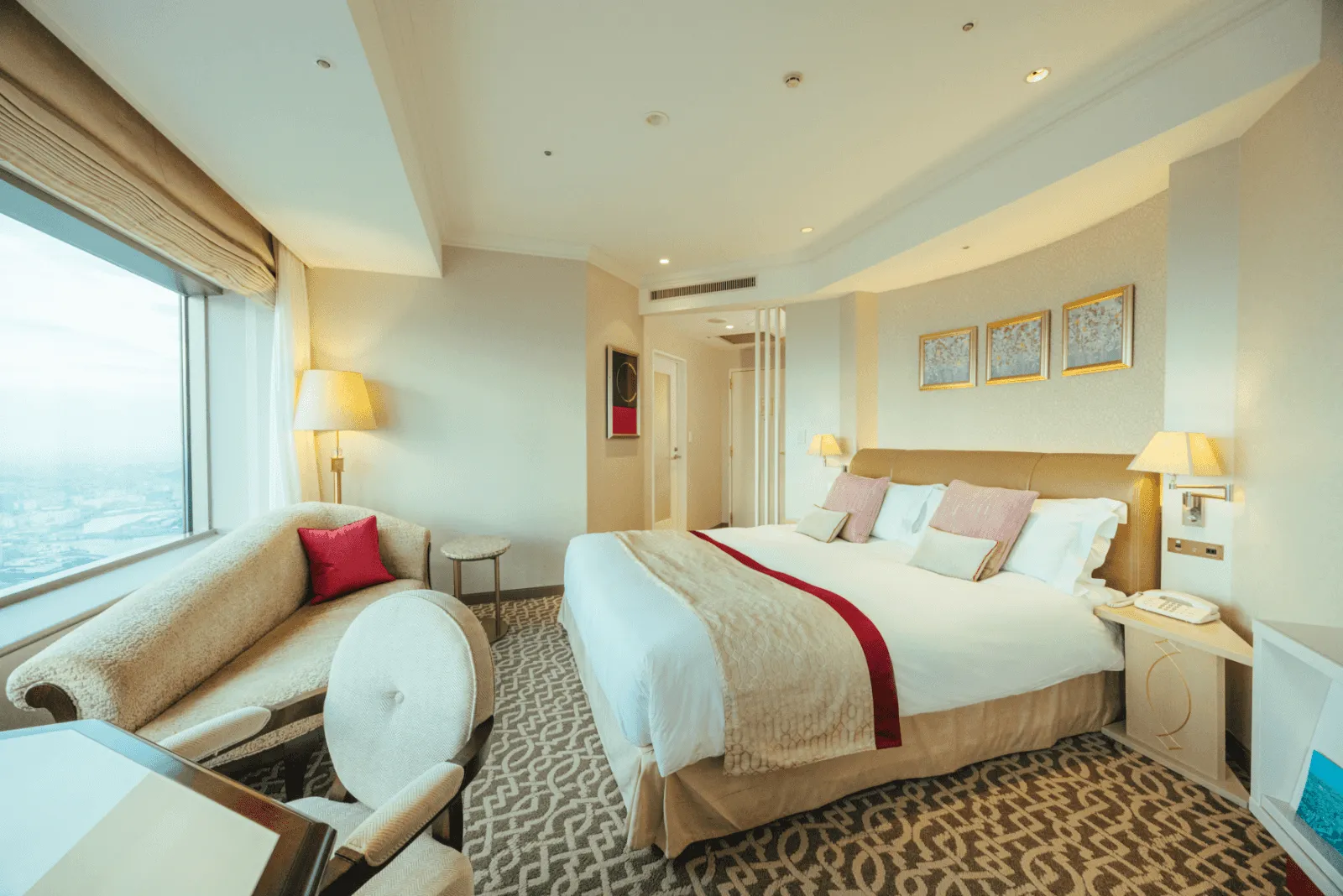 横浜ロイヤルパークホテル　車椅子