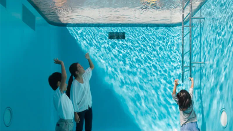 金沢21世紀美術館　車椅子