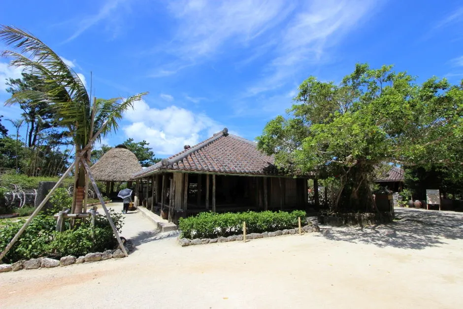 琉球村　車椅子