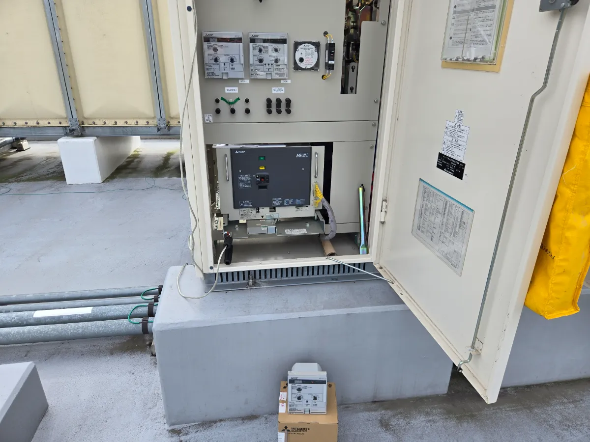 三菱電機製不足電圧継電器の取替