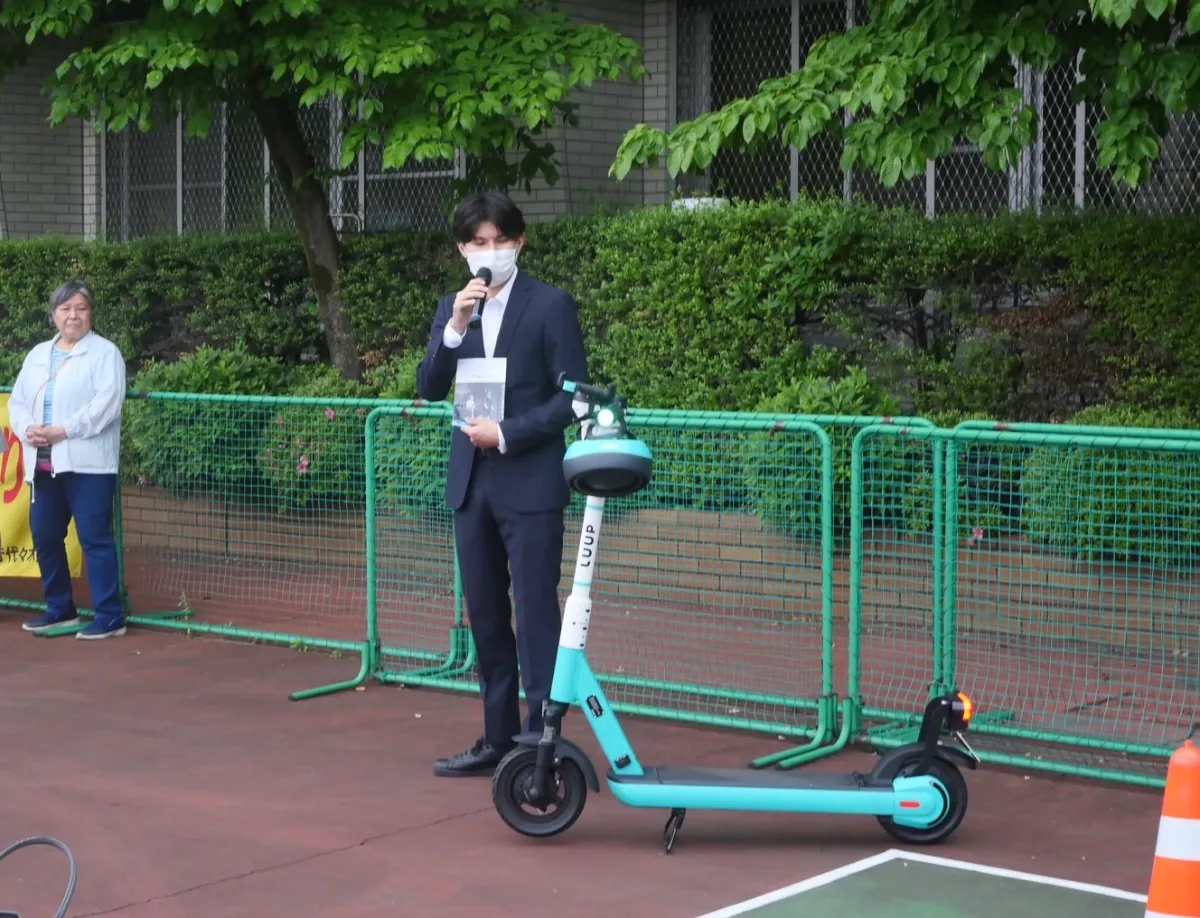 電動キックボード試乗体験を実施【LUUPの安全講習会＠帝京短期