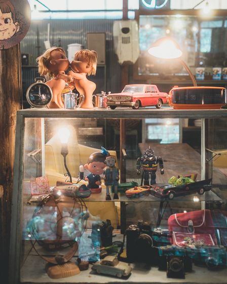 アンティークカフェ ロード16