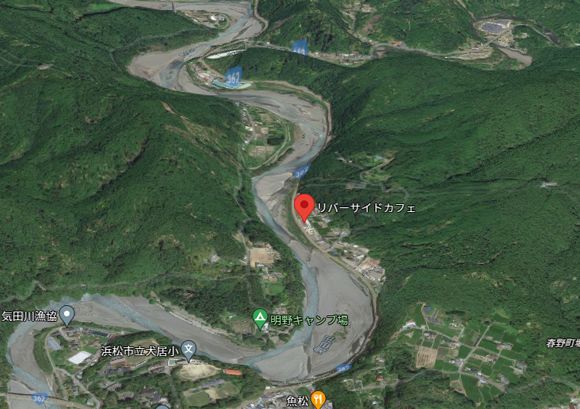 リバーサイド カフェ