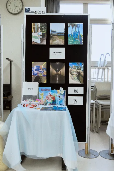 展示の様子_生徒が飾り付けしたパネル