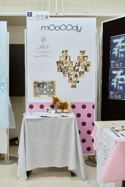 展示の様子_生徒が飾り付けしたパネル